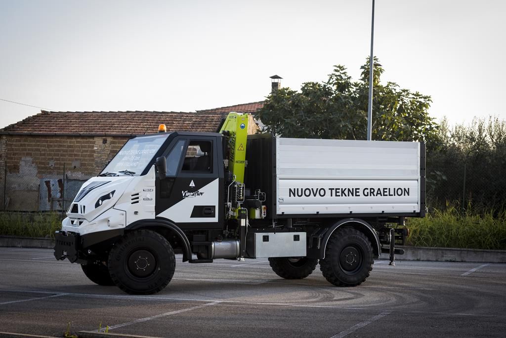 Кран коммунальных служб