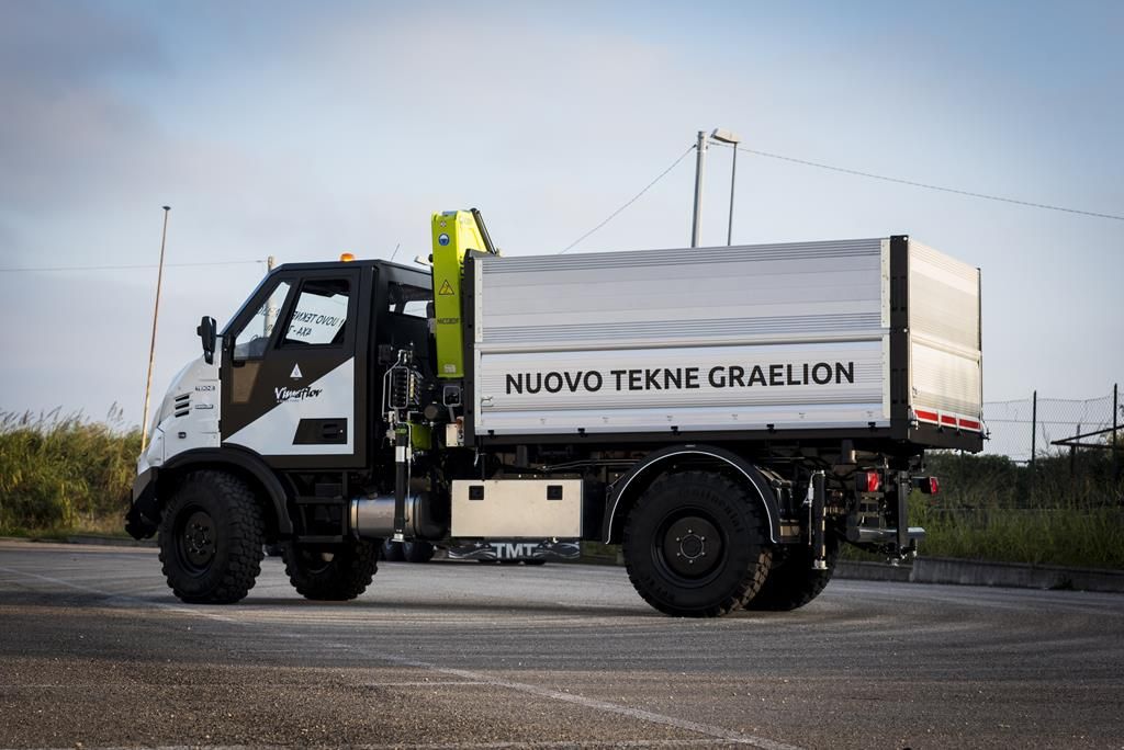 Кран коммунальных служб