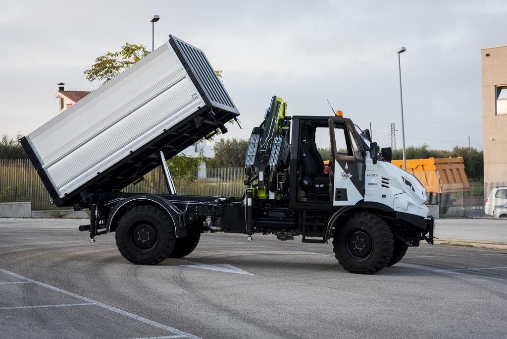 Кран коммунальных служб