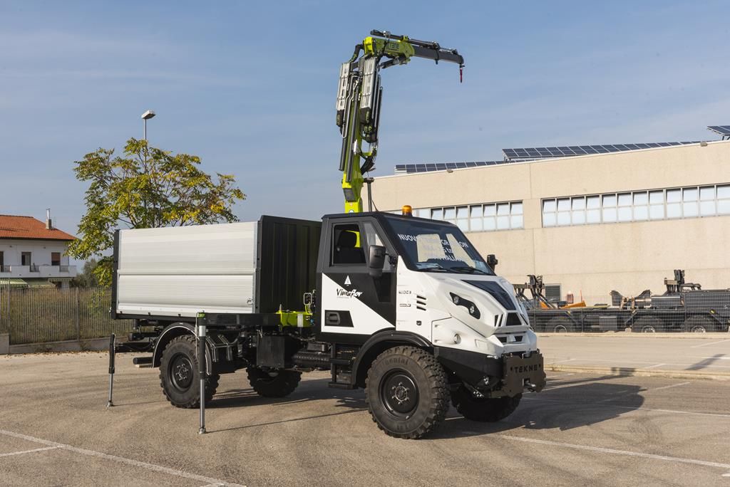 Кран коммунальных служб